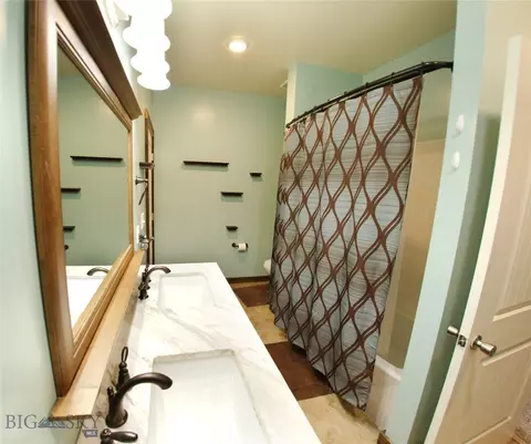 Bath - 11892 Old Coach Rd, Three Forks, MT 59752 photo 1 of 1