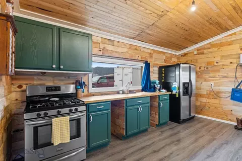 Kitchen - 1435 Lone Wolf Trl, Three Forks, MT 59752 photo 1 of 4