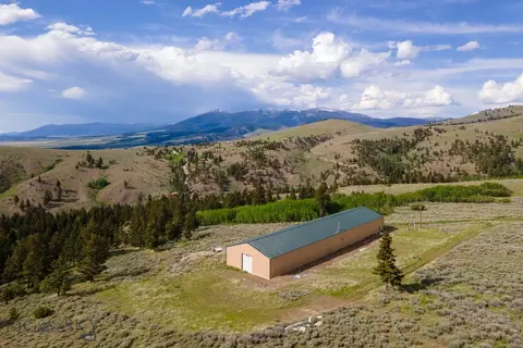 386 Ross Gulch Rd, Townsend, MT 59644