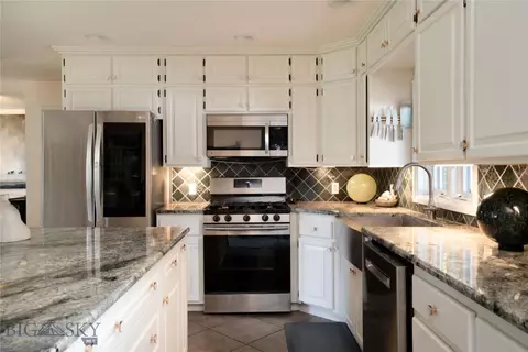 Kitchen - 78 Hitching Post Rd, Bozeman, MT 59715 photo 3 of 3