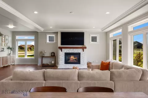 Living - 438 White Horse Loop, Bozeman, MT 59718 photo 2 of 3