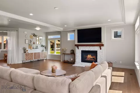 Living - 438 White Horse Loop, Bozeman, MT 59718 photo 3 of 3