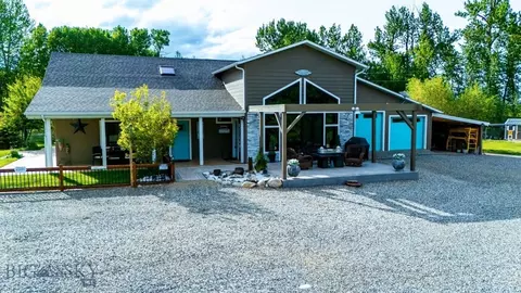7734 Us Hwy 212, Roberts, MT 59070