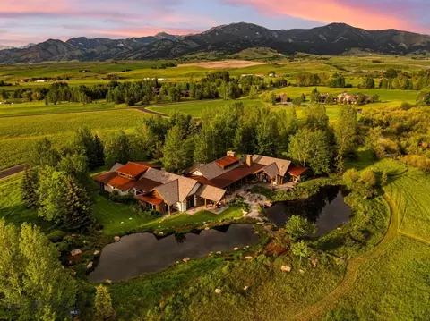 100 Farm View Ln, Bozeman, MT 59715