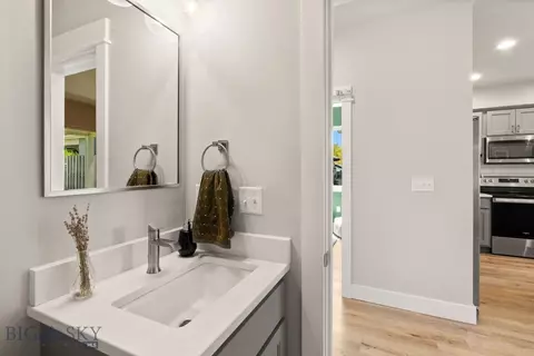 Bath - 319 Meriwether Ave, Bozeman, MT 59718 photo 1 of 7