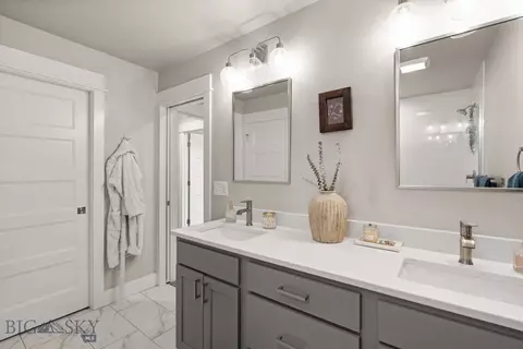 Bath - 319 Meriwether Ave, Bozeman, MT 59718 photo 4 of 7
