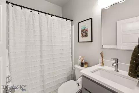 Bath - 319 Meriwether Ave, Bozeman, MT 59718 photo 2 of 7