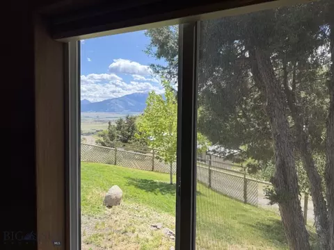 27 Leo, Emigrant, MT 59027 photo 22
