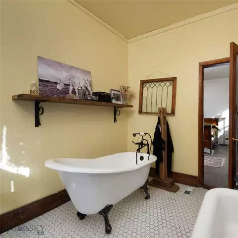 Bath - 200 Pony Rd, Harrison, MT 59735 photo 2 of 4