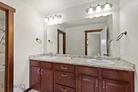 Bath - 2473 Daffodil St, Bozeman, MT 59718 photo 6 of 9