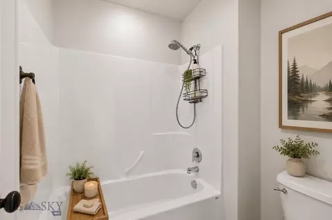 Bath - 2473 Daffodil St, Bozeman, MT 59718 photo 3 of 9