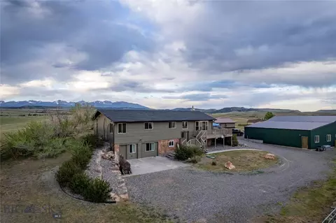 202 Fiddle Creek Rd, Livingston, MT 59047