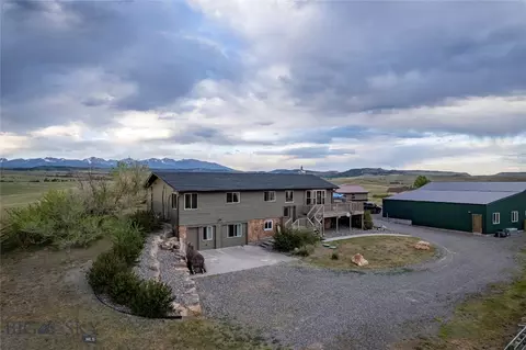 202 Fiddle Creek Rd, Livingston, MT 59047