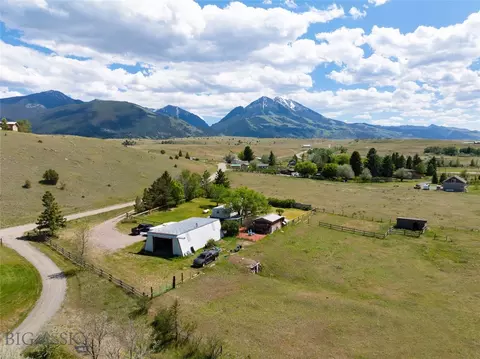 25 Emigrant Meadows Rd, Emigrant, MT 59065 photo 16
