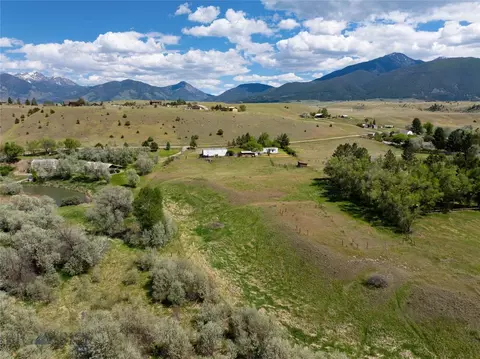 25 Emigrant Meadows Rd, Emigrant, MT 59065 photo 13