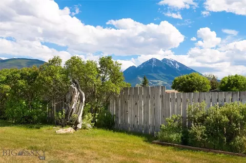 25 Emigrant Meadows Rd, Emigrant, MT 59065 photo 3