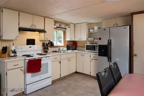 25 Emigrant Meadows Rd, Emigrant, MT 59065 photo 20