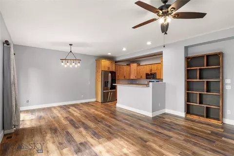 Living - 4716 Shadowglen Dr UNIT B, Bozeman, MT 59718 photo 6 of 6