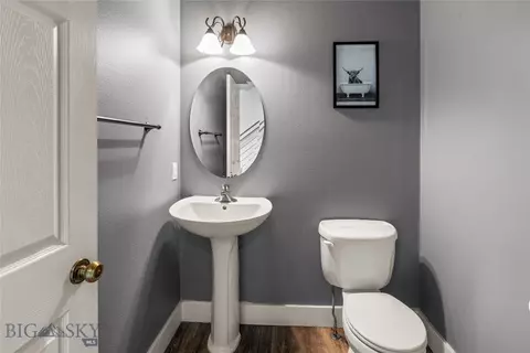 Bath - 4716 Shadowglen Dr UNIT B, Bozeman, MT 59718 photo 1 of 7