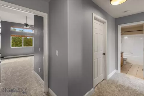 Entry Way - 4716 Shadowglen Dr UNIT B, Bozeman, MT 59718 photo 7 of 9