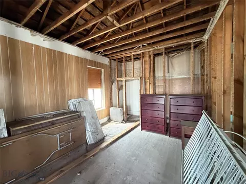 Bedroom - 19 E Center St, Butte, MT 59701 photo 1 of 2