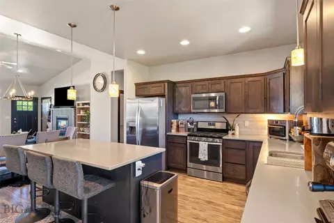 Kitchen - 1507 Powers Blvd, Belgrade, MT 59714 photo 6 of 6