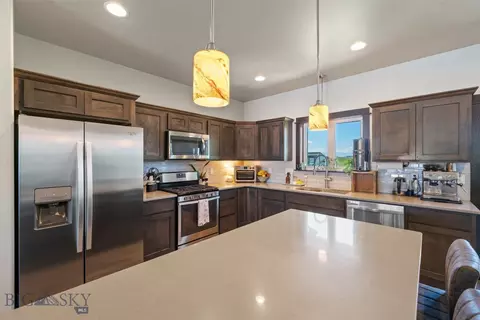 Kitchen - 1507 Powers Blvd, Belgrade, MT 59714 photo 3 of 6