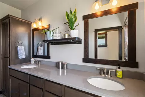 Bath - 1507 Powers Blvd, Belgrade, MT 59714 photo 3 of 5