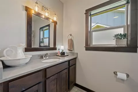 Bath - 1507 Powers Blvd, Belgrade, MT 59714 photo 1 of 5