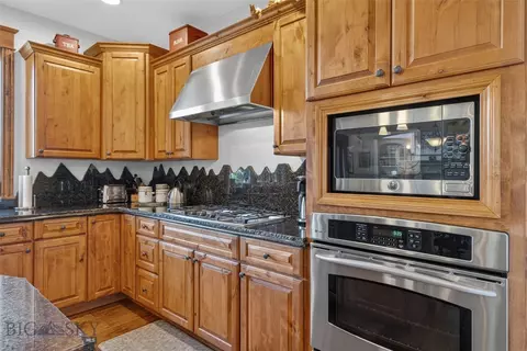 Kitchen - 121 Hitching Post Rd, Bozeman, MT 59715 photo 2 of 3