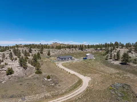4 N Moonlight Dr, Roundup, MT 59072