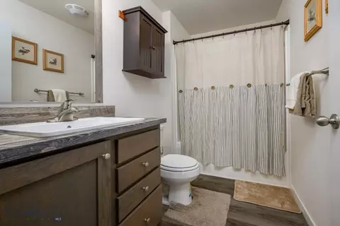 Bath - 4 N Moonlight Dr, Roundup, MT 59072 photo 2 of 2