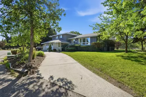 Exterior - 103 E Boulder Ct, Big Timber, MT 59011 photo 3 of 14