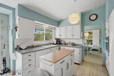 Kitchen - 103 E Boulder Ct, Big Timber, MT 59011 photo 1 of 5