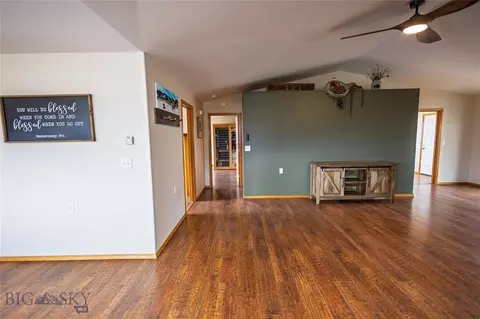 Entry Way - Undisclosed, Boulder, MT 59632 photo 2 of 3