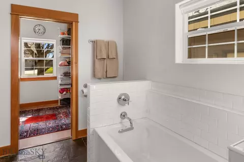 Bath - 985 Harmon Way, Bozeman, MT 59718 photo 2 of 6
