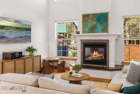 Living - 985 Harmon Way, Bozeman, MT 59718 photo 4 of 5