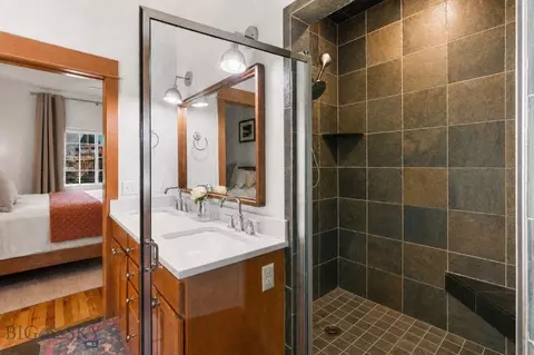 Bath - 985 Harmon Way, Bozeman, MT 59718 photo 4 of 6