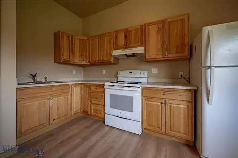 106 N K St, Livingston, MT 59047