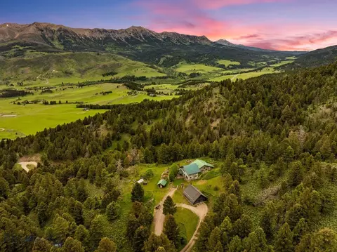 6780 Tepee Ridge Rd, Bozeman, MT 59715