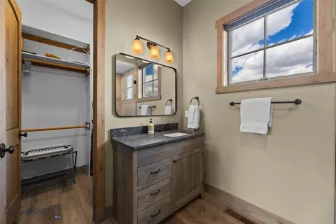 Bath - 57 Diamondback Rd, Ennis, MT 59729 photo 10 of 11
