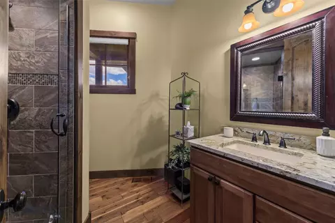 Bath - 57 Diamondback Rd, Ennis, MT 59729 photo 8 of 11