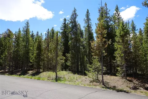 616 Apollinaris Ave, West Yellowstone, MT 59758
