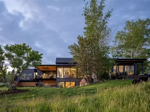 2375 Whitetail Rd, Bozeman, MT 59715