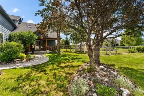 194 4 Dot Ln, Belgrade, MT 59714