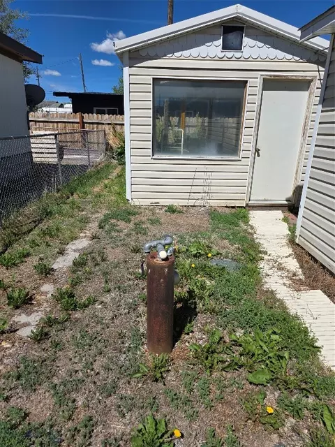 Exterior - 331 N Walnut St, Dillon, MT 59725 photo 6 of 7