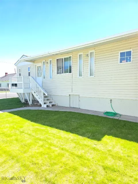 Exterior - 331 N Walnut St, Dillon, MT 59725 photo 1 of 7