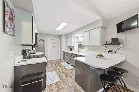 Kitchen - 135 Bison Trl, Bozeman, MT 59718 photo 2 of 2