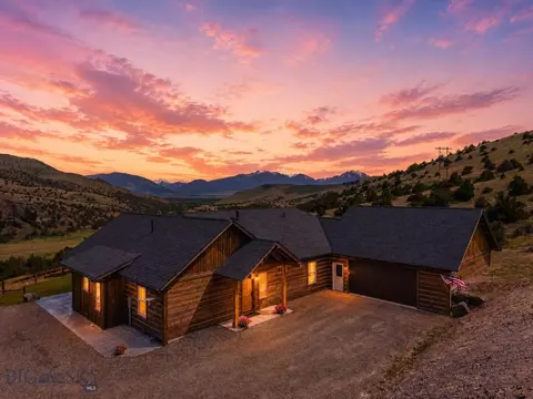 54 Antelope Butte Rd, Livingston, MT 59047