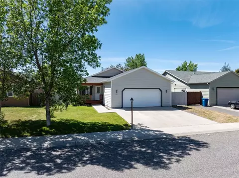 562 N River Rock Dr, Belgrade, MT 59714